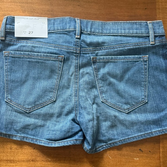 Ann Taylor LOFT Denim Jean shorts 27 / 4 - Picture 3 of 5